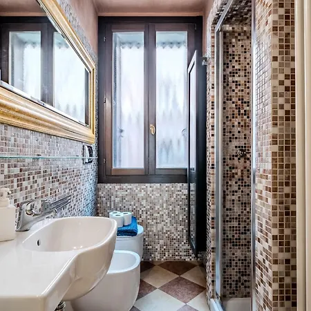 Campiello Tron ונציה